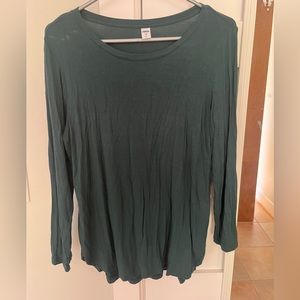 3/4 length sleeve green top